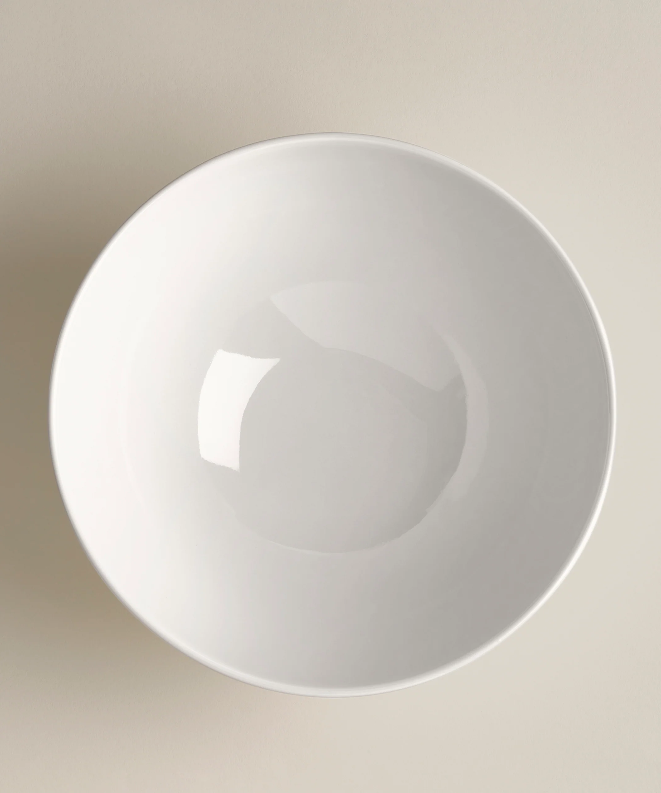 Glossy Serving Bowl